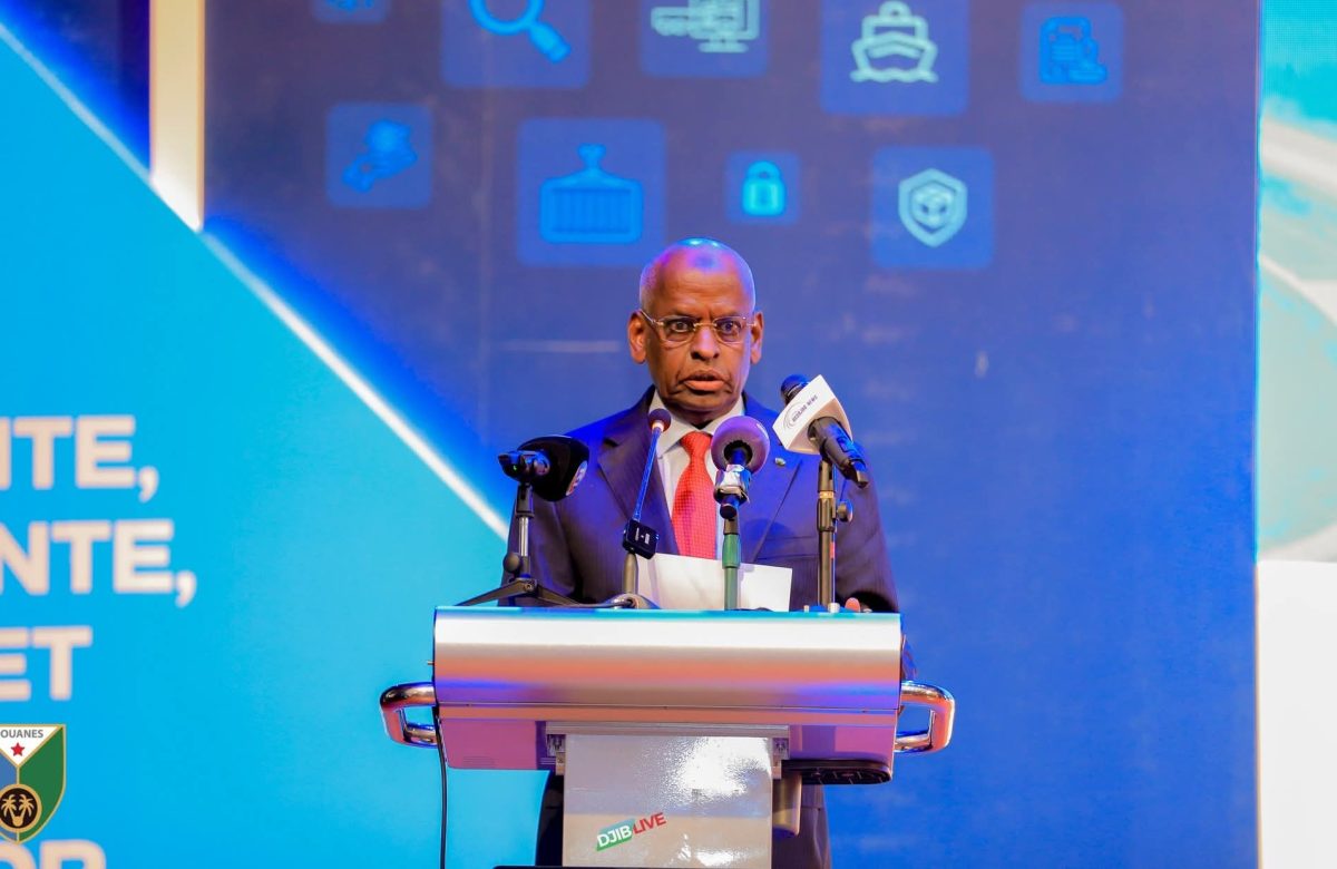 Le Premier ministre rend hommage au rôle stratégique des Douanes